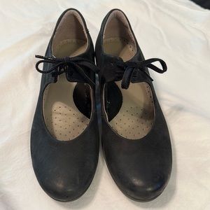 Women’s Ecco tie-up Mary Jane in black leather